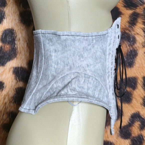 Spread The News Textured Belt - Picture 4 of 12